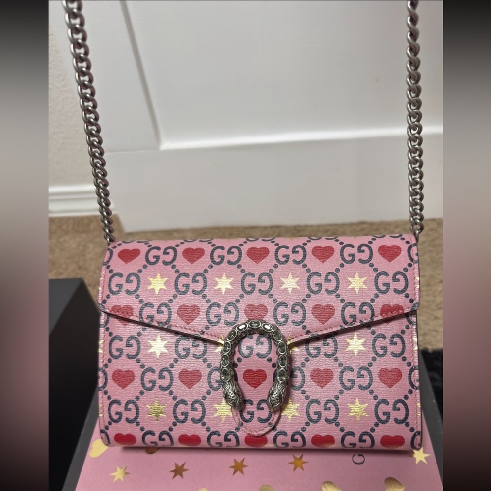 Gucci Dionysus Limited Edition Valentine's Day shoulder bag
